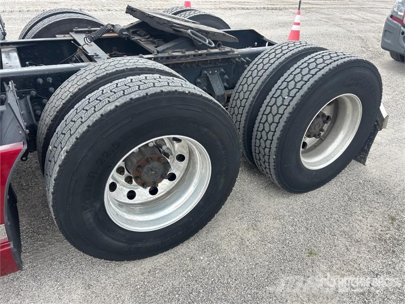 Volvo VNL Trekkvogner