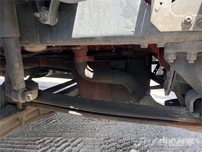 Volvo VNL Vetopöytäautot