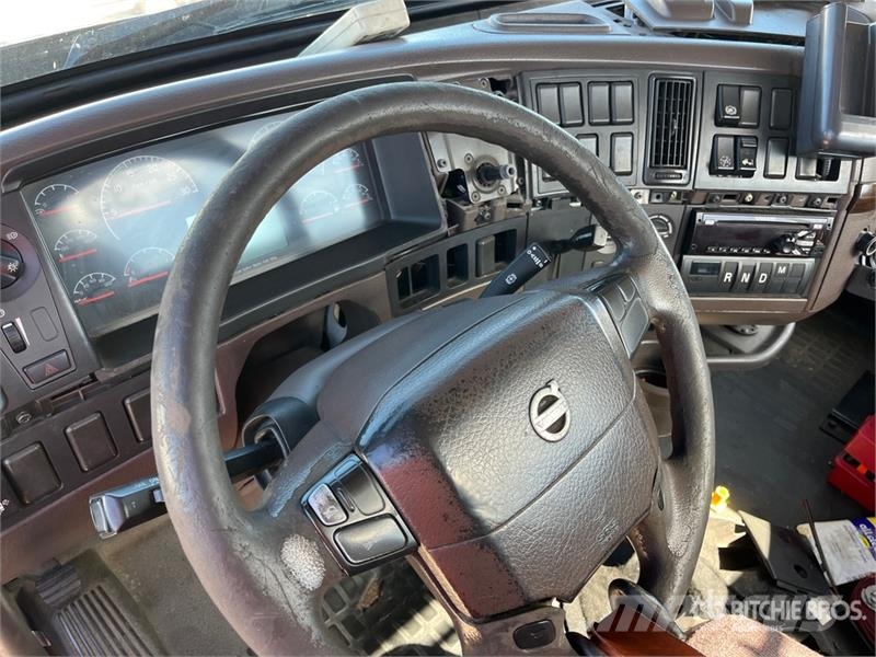 Volvo VNL 牵引车