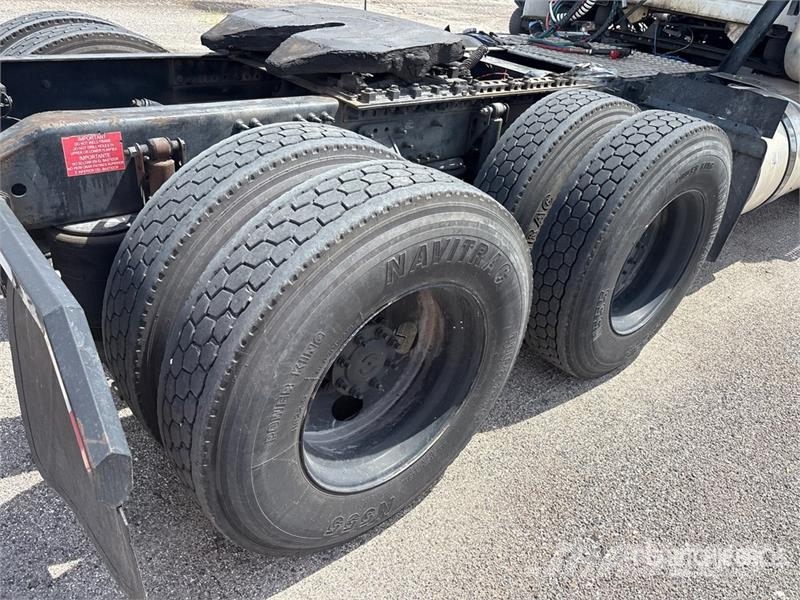 Volvo VNL Cabezas tractoras