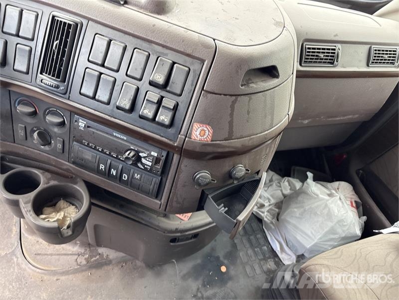 Volvo VNL Vetopöytäautot