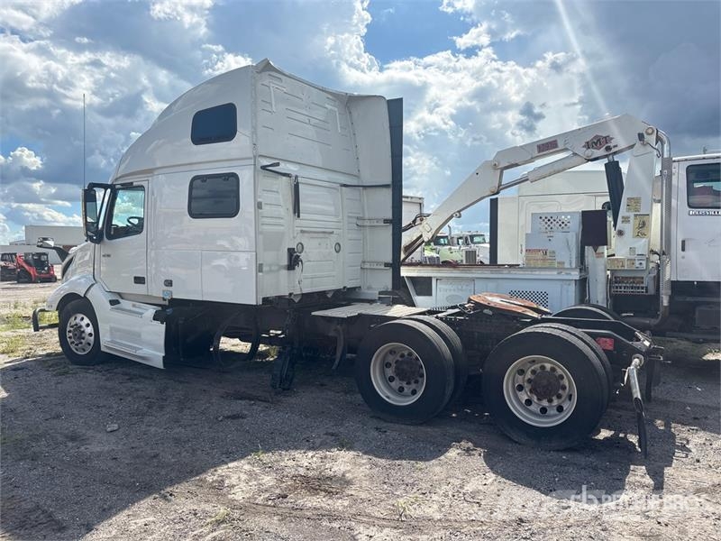 Volvo VNL Trekkers