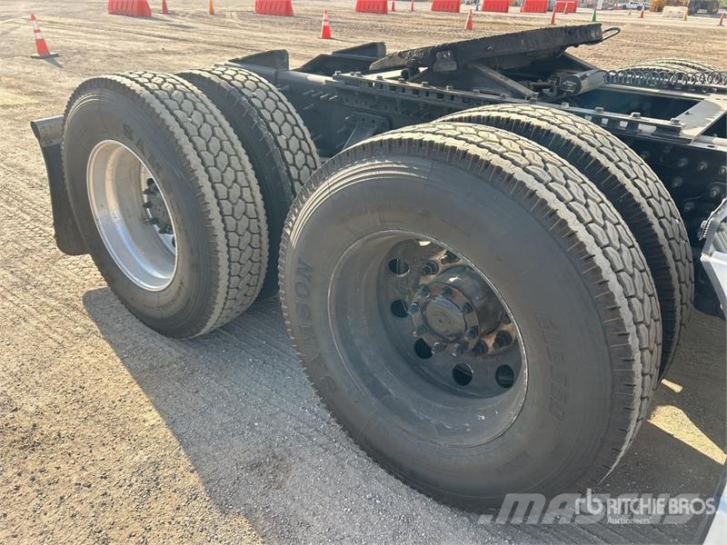 Volvo VNL Cavalos mecânicos