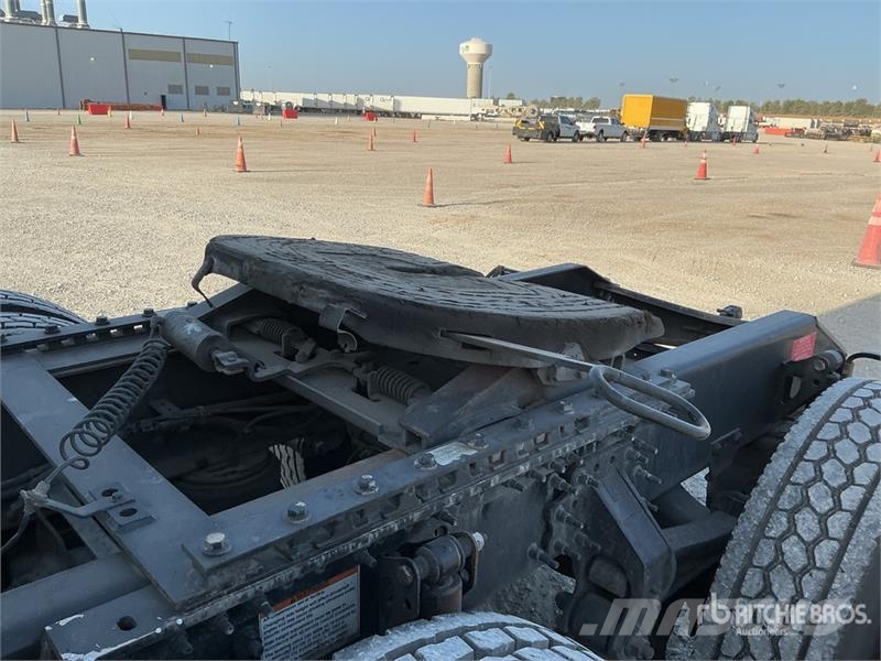 Volvo VNL Cavalos mecânicos