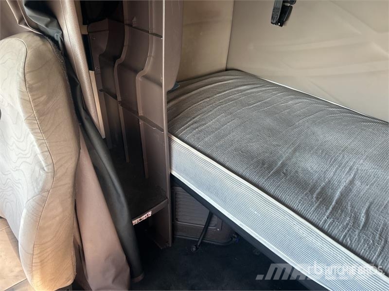 Volvo VNL Nyergesvontatók