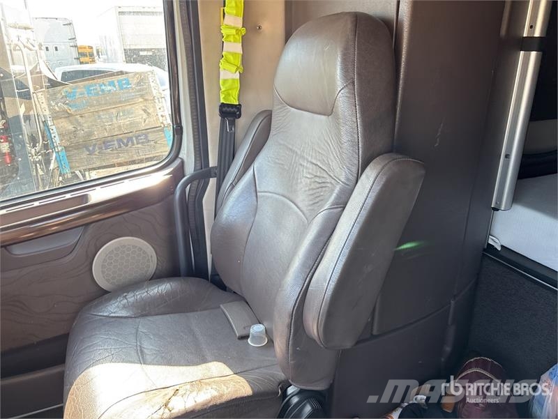 Volvo VNL Tegljači