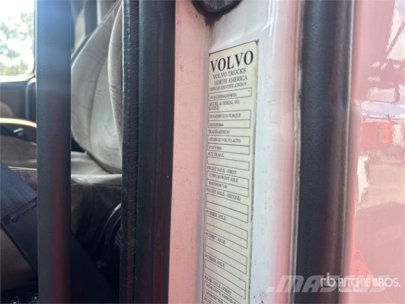 Volvo VNL Vilcēji