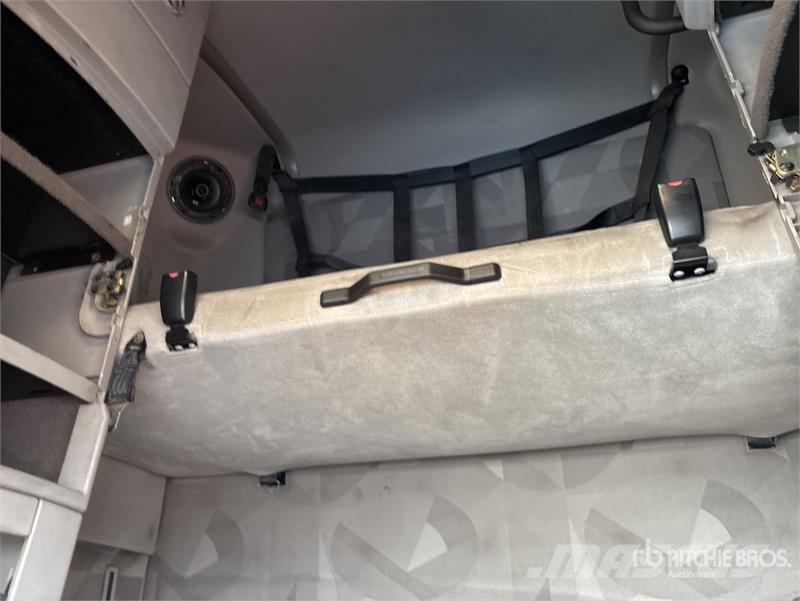 Volvo VNL Vetopöytäautot