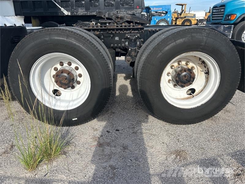Volvo VNL Nyergesvontatók