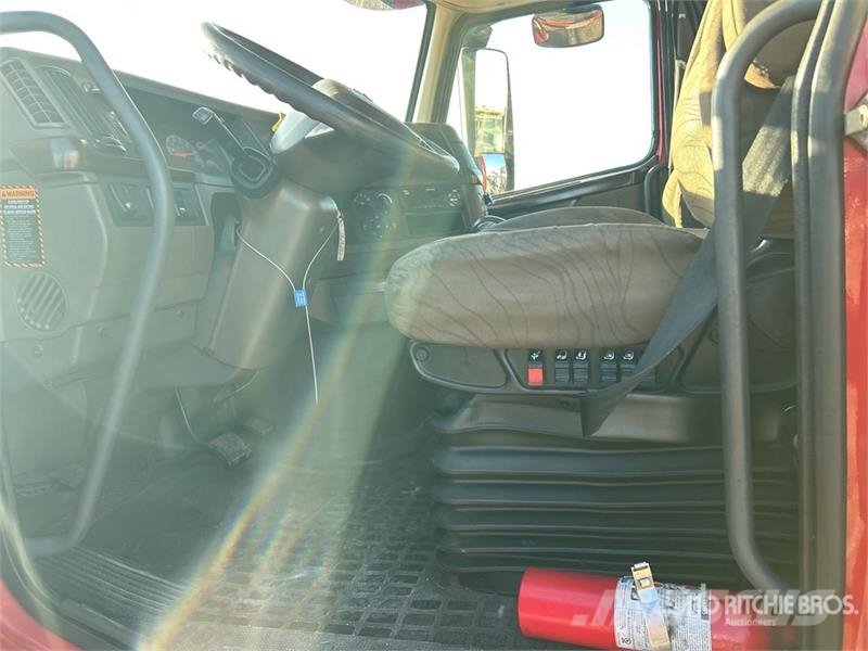 Volvo VNL Vilcēji