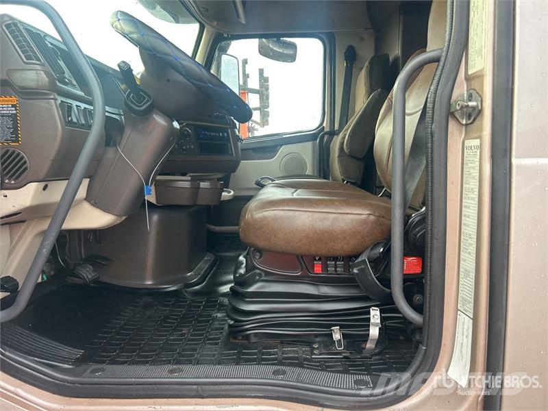 Volvo VNL Vlačilci
