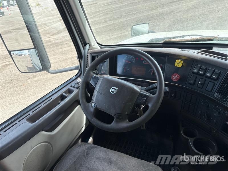 Volvo VNL Vlačilci