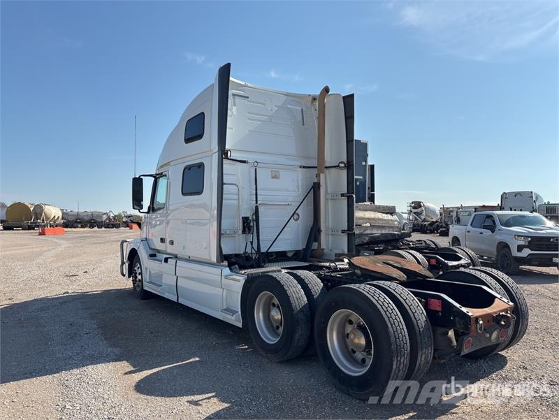 Volvo VNL Tegljači