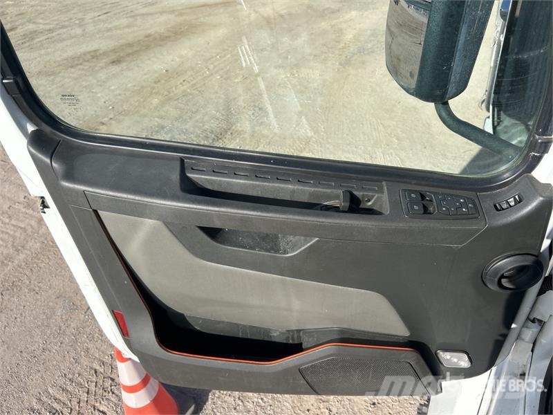 Volvo VNL Cavalos mecânicos