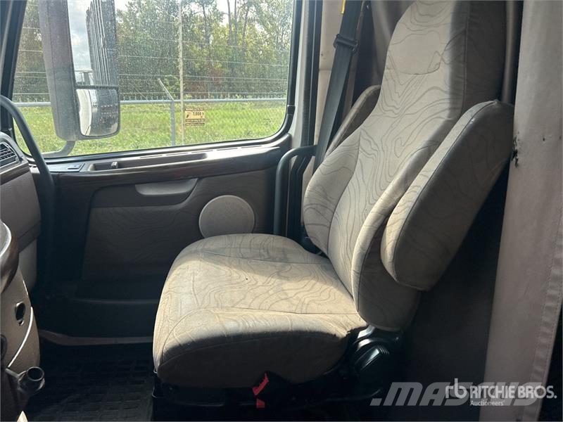 Volvo VNL Vilcēji