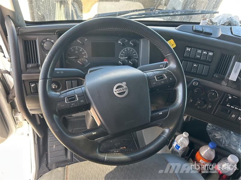 Volvo VNL Cavalos mecânicos