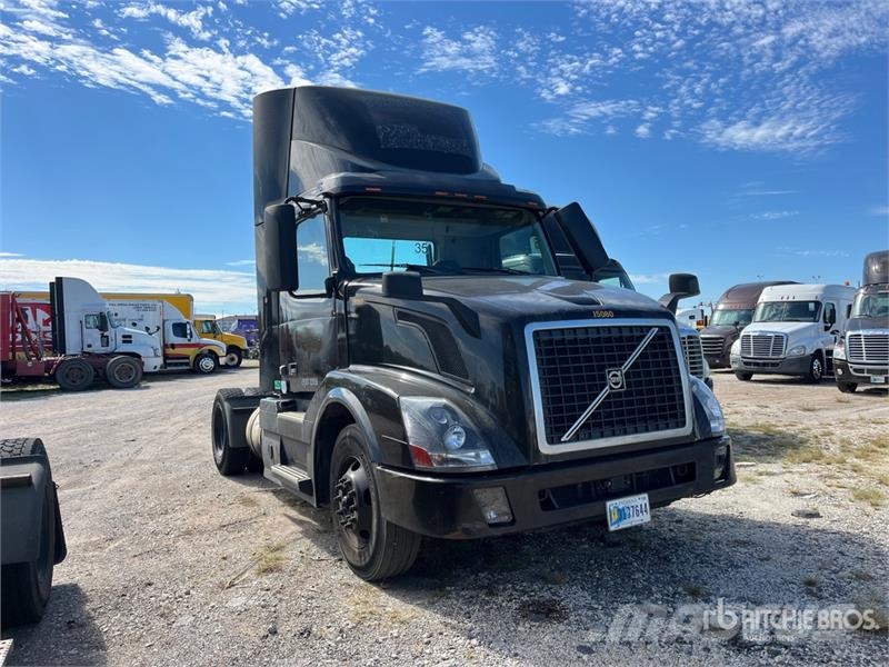 Volvo VNL 牵引车