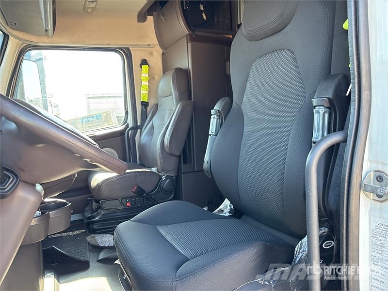 Volvo VNL Tegljači