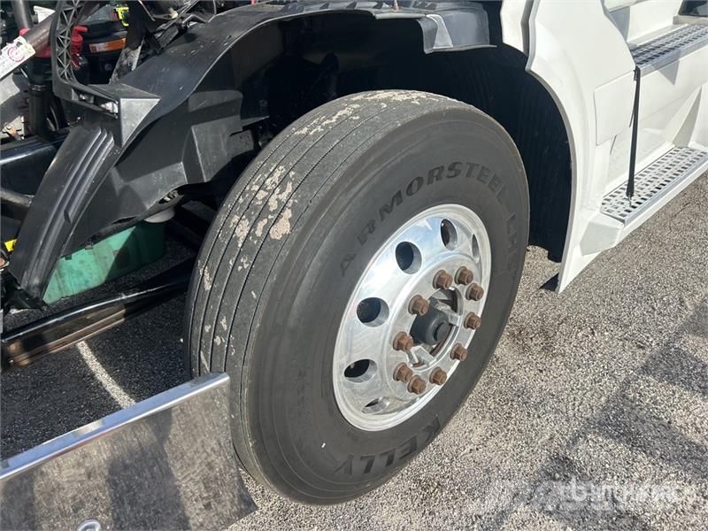 Volvo VNL Nyergesvontatók