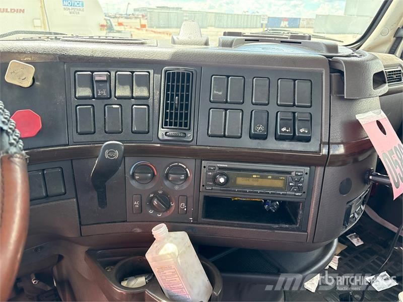 Volvo VNL Cabezas tractoras