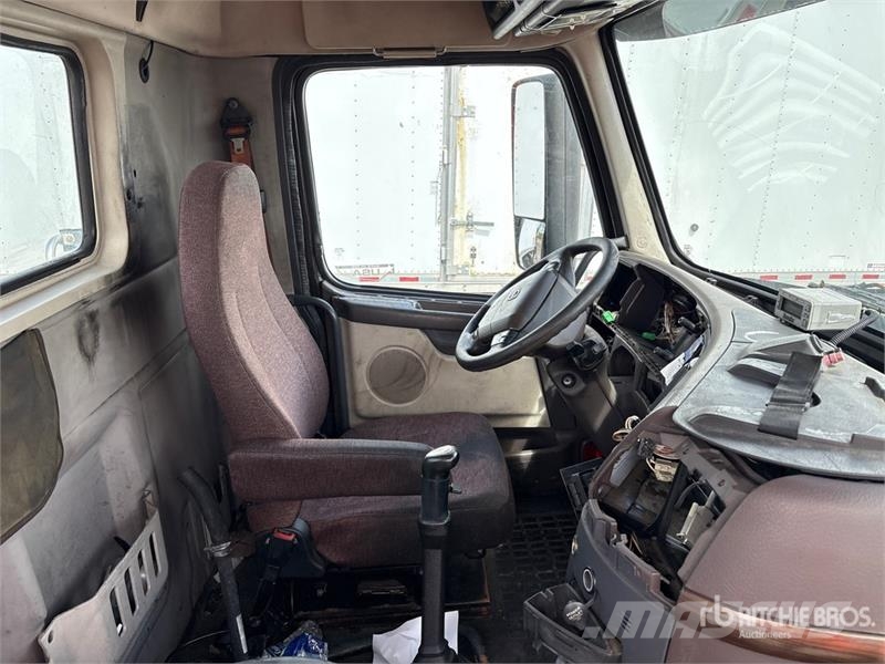 Volvo VNL Prime Movers