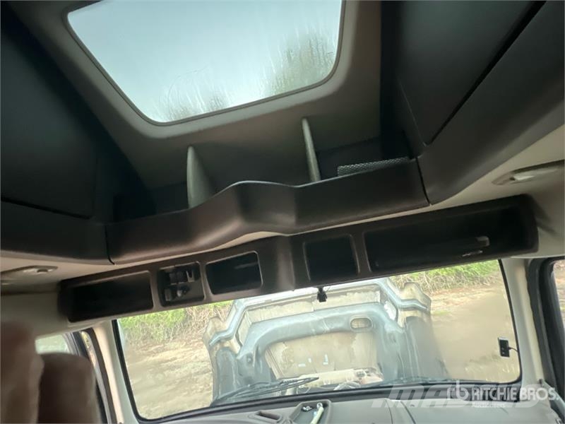 Volvo VNL Vlačilci