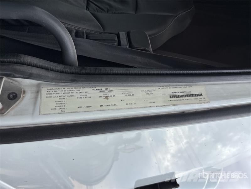 Volvo VNL Vetopöytäautot