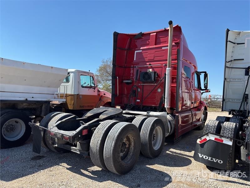 Volvo VNL Vilcēji
