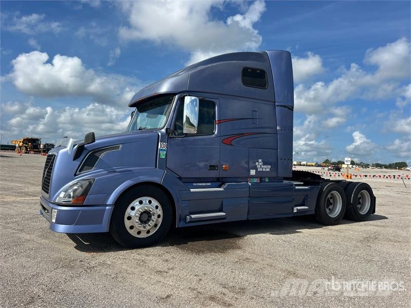 Volvo VNL Sattelzugmaschinen