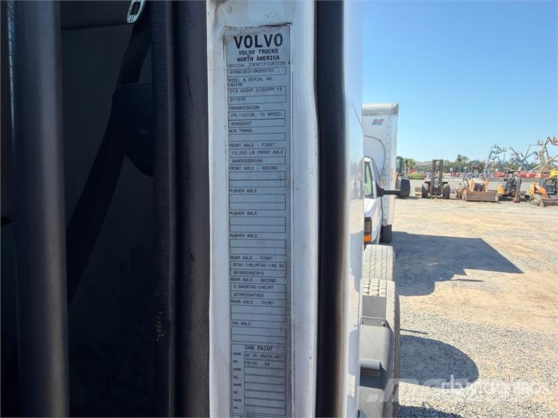 Volvo VNL Vlačilci