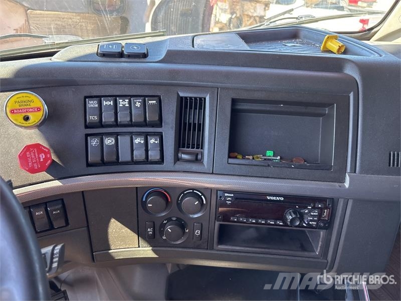 Volvo VNL Vlačilci