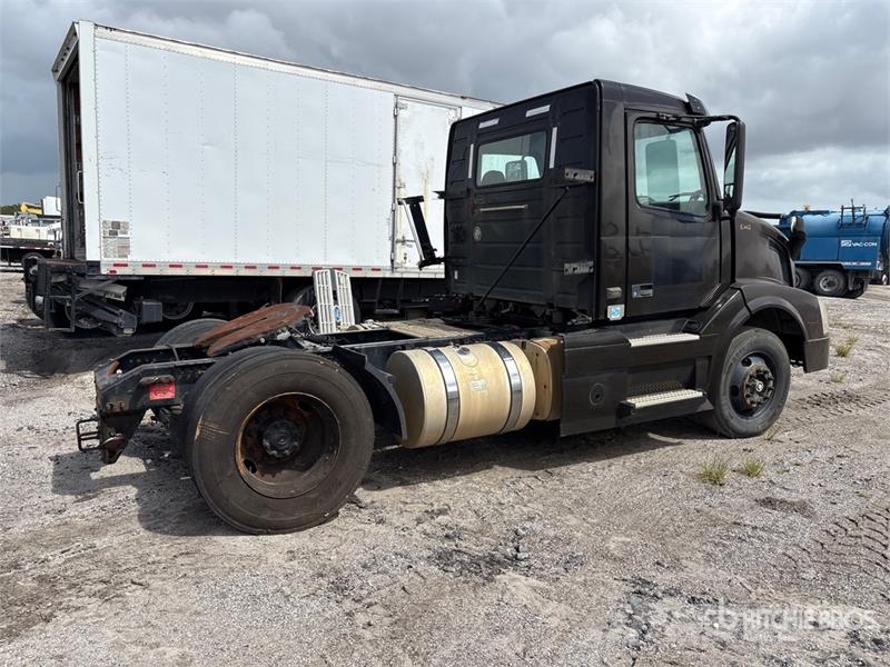 Volvo VNL Prime Movers