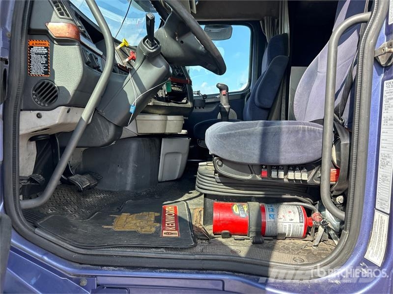Volvo VNL Sattelzugmaschinen