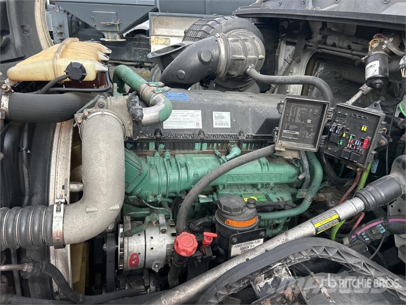 Volvo VNL Nyergesvontatók