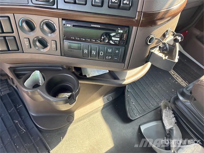 Volvo VNL Tegljači