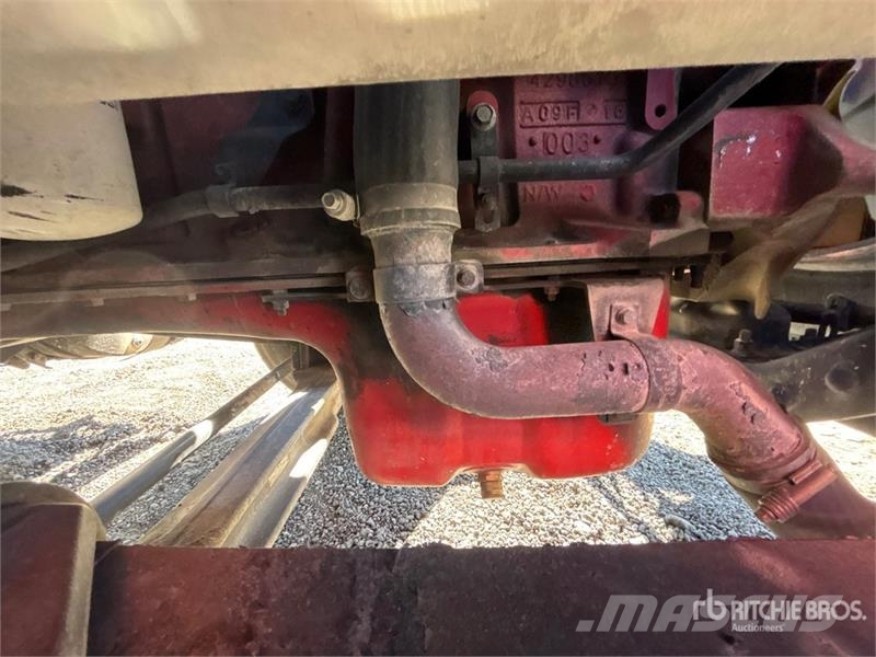 Volvo VNL42T Vetopöytäautot