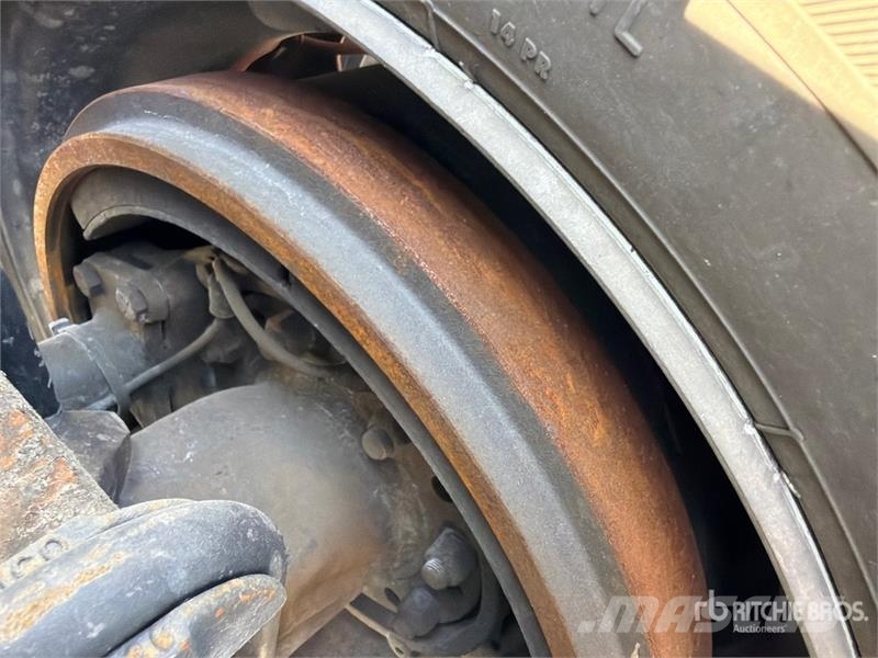 Volvo VNL42T Nyergesvontatók