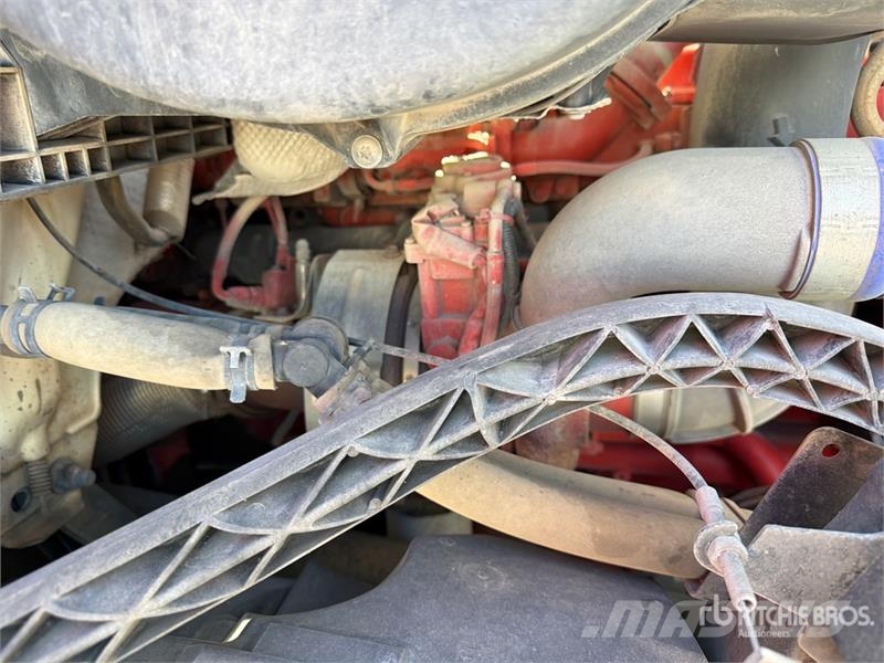 Volvo VNL42T Nyergesvontatók