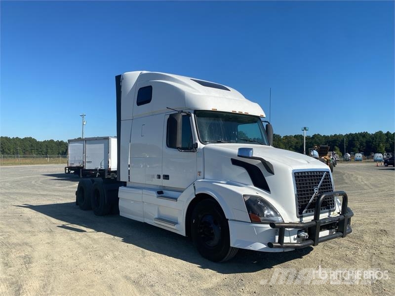 Volvo VNL640 Tegljači