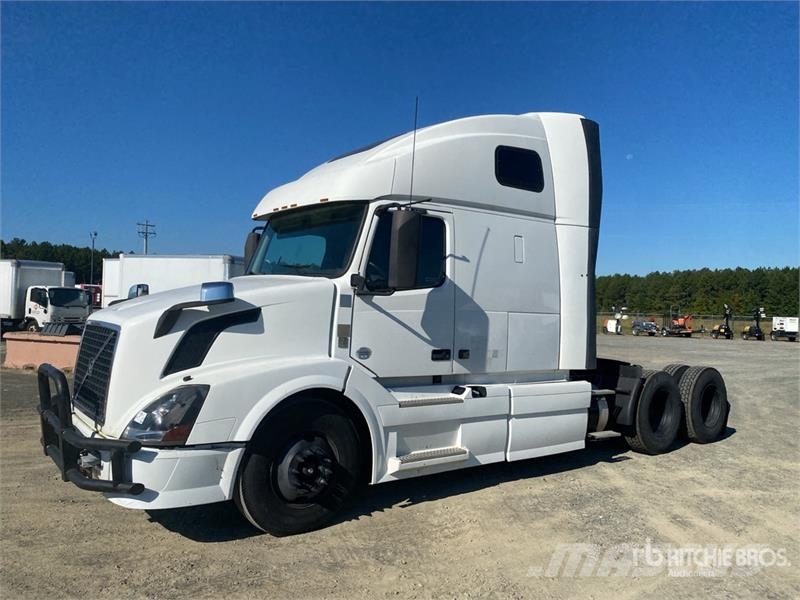 Volvo VNL640 Tegljači
