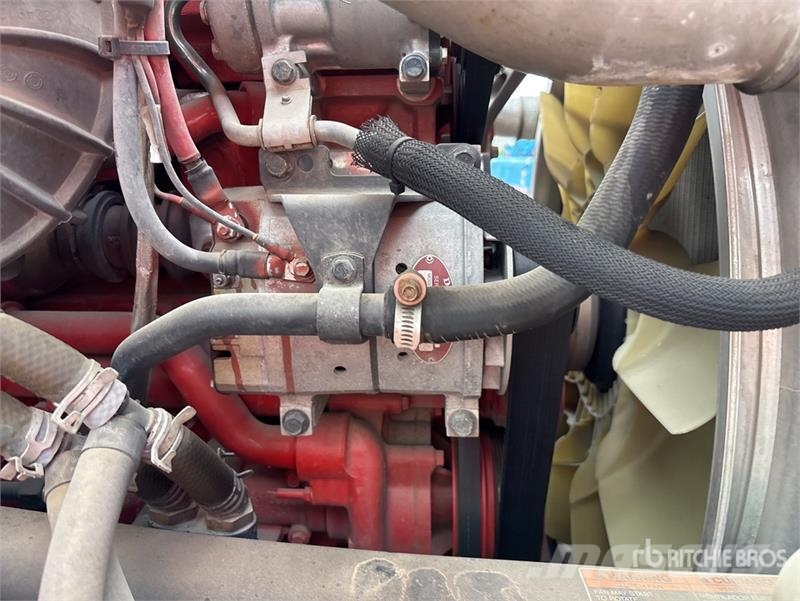 Volvo VNL64T760 6x4 T/A Sleeper Truck Tractor Sattelzugmaschinen