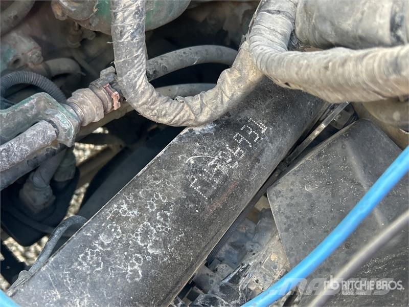 Volvo VNL670 Седельные тягачи