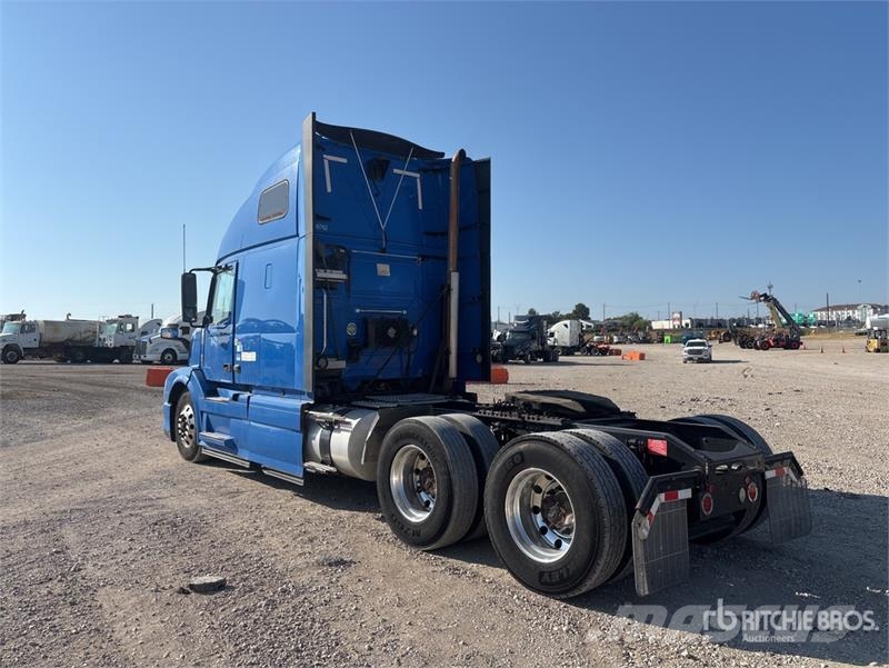 Volvo VNL670 Vilcēji