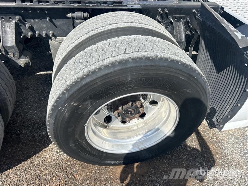 Volvo VNL670 Седельные тягачи