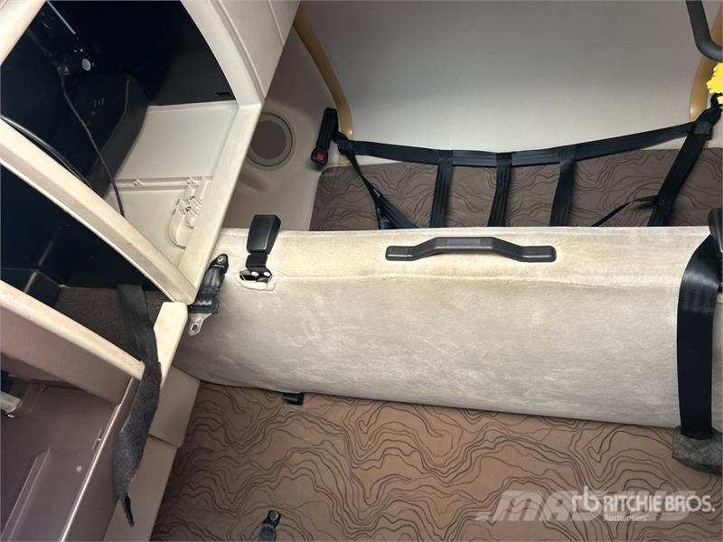 Volvo VNL670 Седельные тягачи