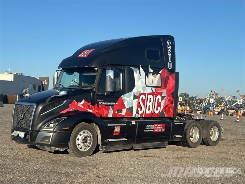 Volvo VNL680 Tractor Units