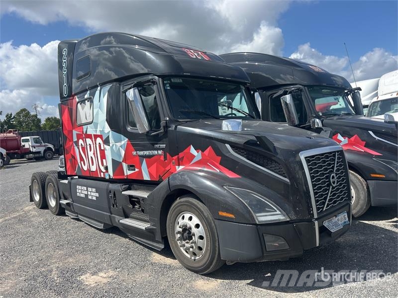 Volvo VNL680 Trekkers