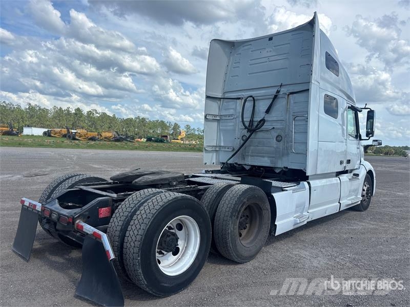 Volvo VNL760 Tracteur routier