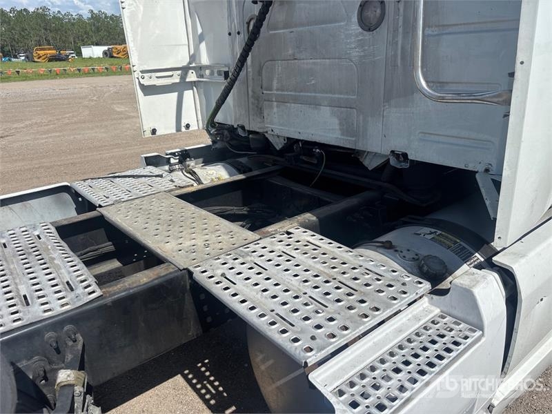 Volvo VNL760 Tracteur routier