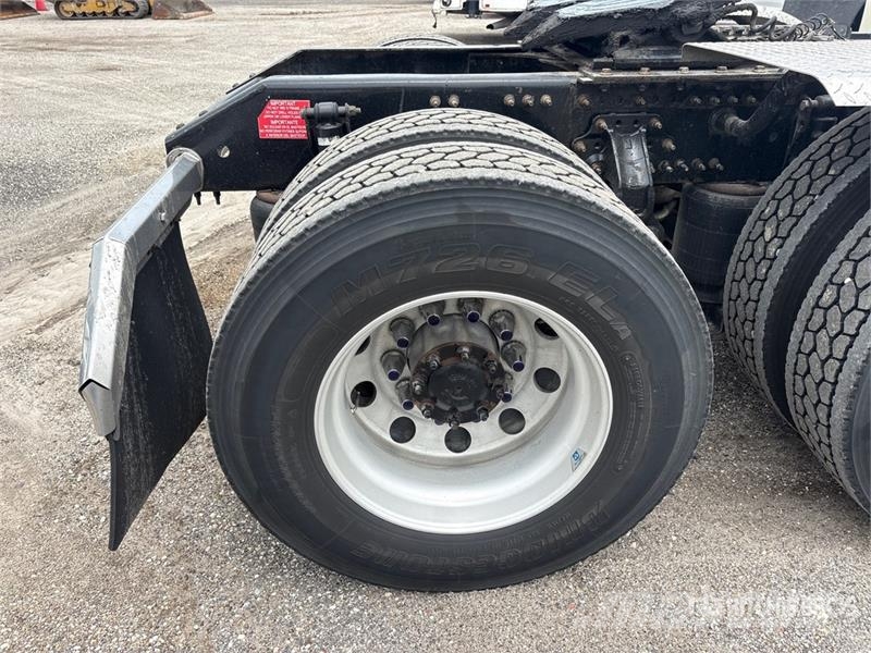 Volvo VNL760 Tracteur routier